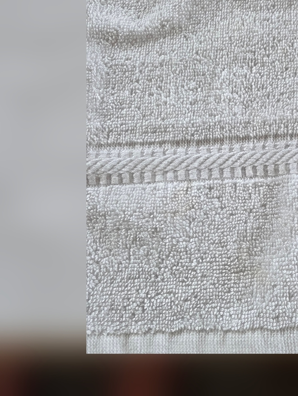 Goldcrest Venus Group White Textured Oversized Hand Towel Decorative Trim EUC
